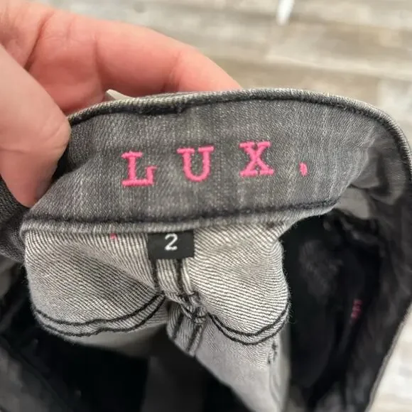 Lux Gray Jean Shorts - Size 2 - Picture 3 of 3
